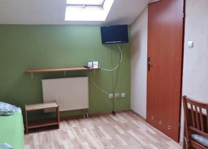 Zielony Gosciniec Zajazd Sarnów