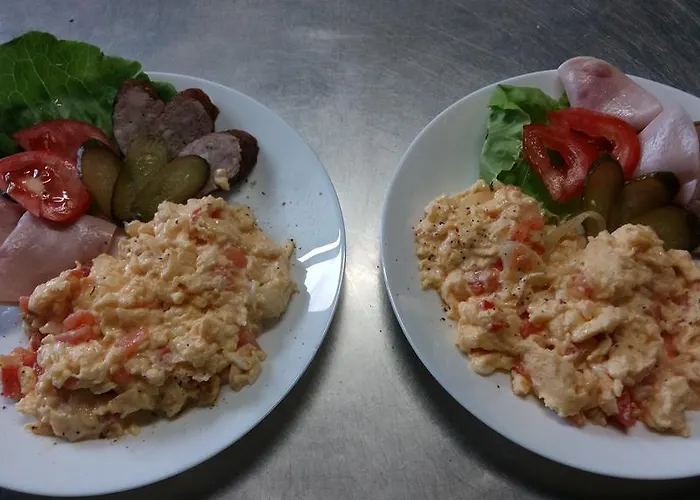 Zielony Gosciniec * Sarnów