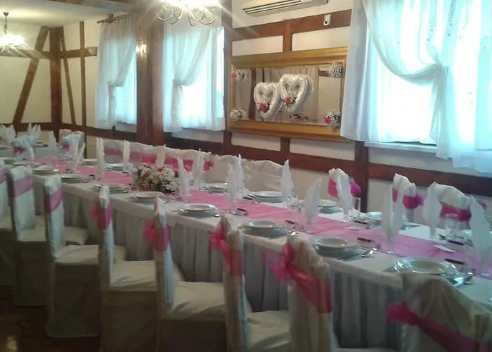 Zielony Gosciniec * Sarnów